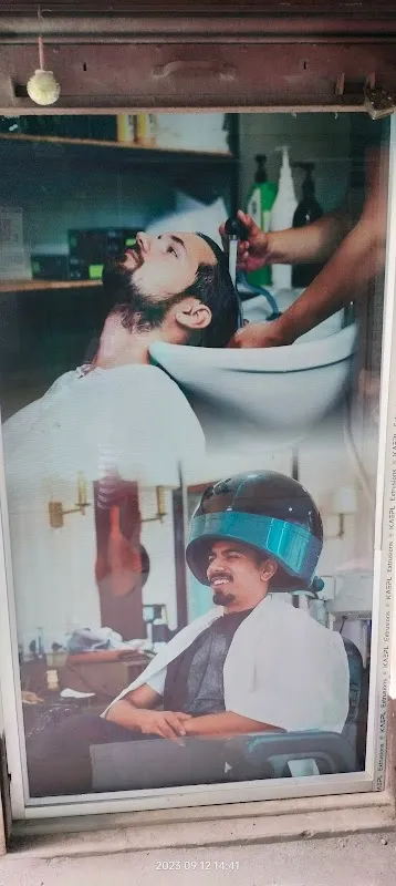 MODERN MENS PARLOUR