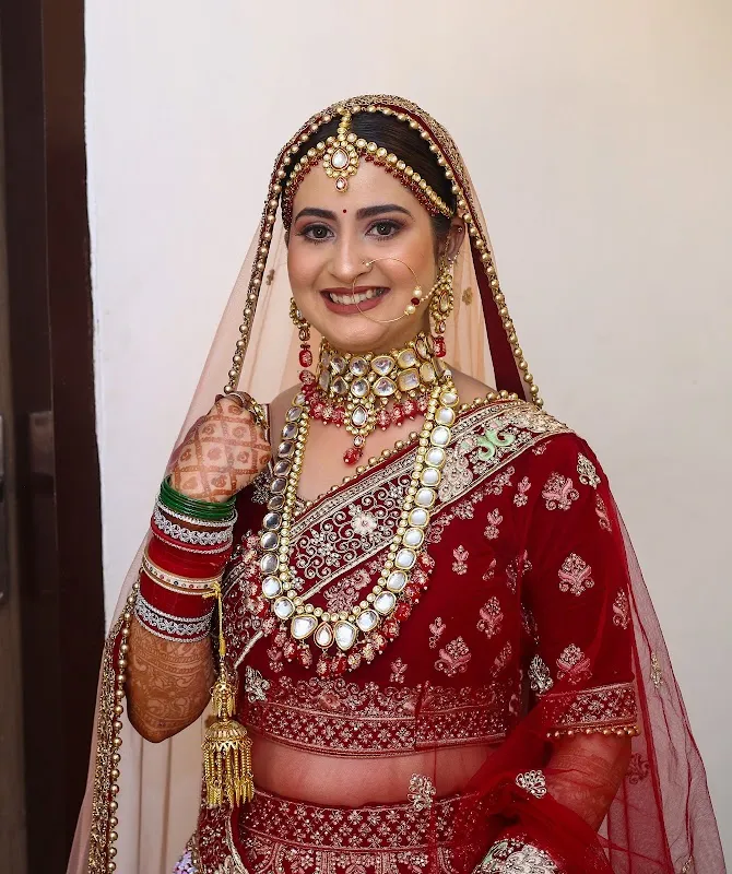Atoshi Singh Salon & Makeup Studio