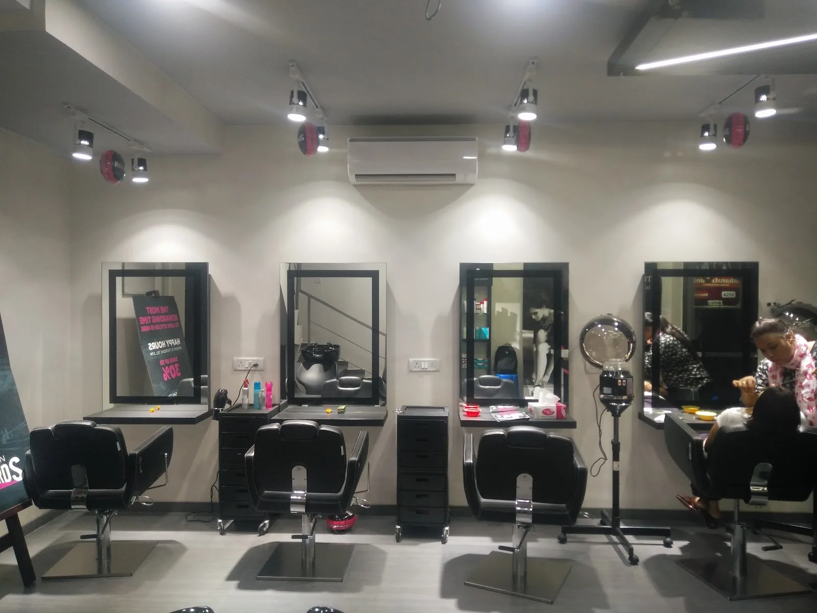 Lakme Salon For Him and Her in Worli,Mumbai