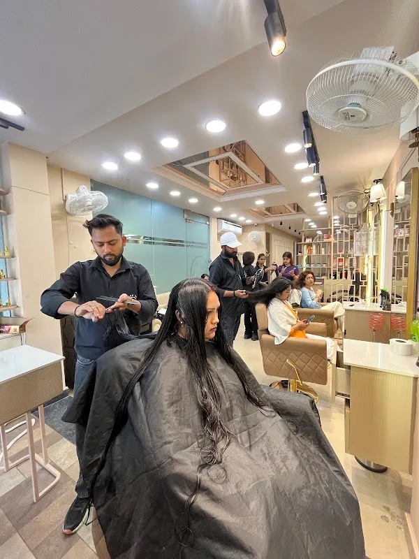 Giaa Studio | Unisex Salon & Hair Beauty in Krishna Nagar Delhi