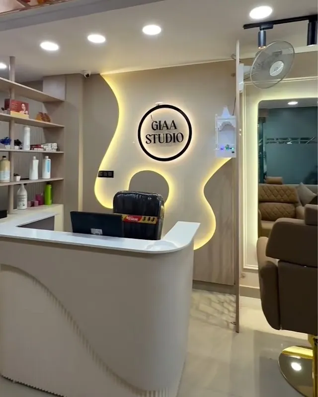 Giaa Studio | Unisex Salon & Hair Beauty in Krishna Nagar Delhi