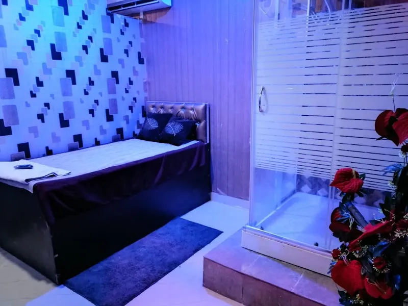 Golden Door Spa And Salon