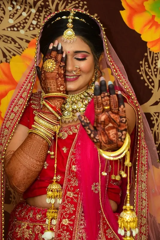 Aparna's salon
