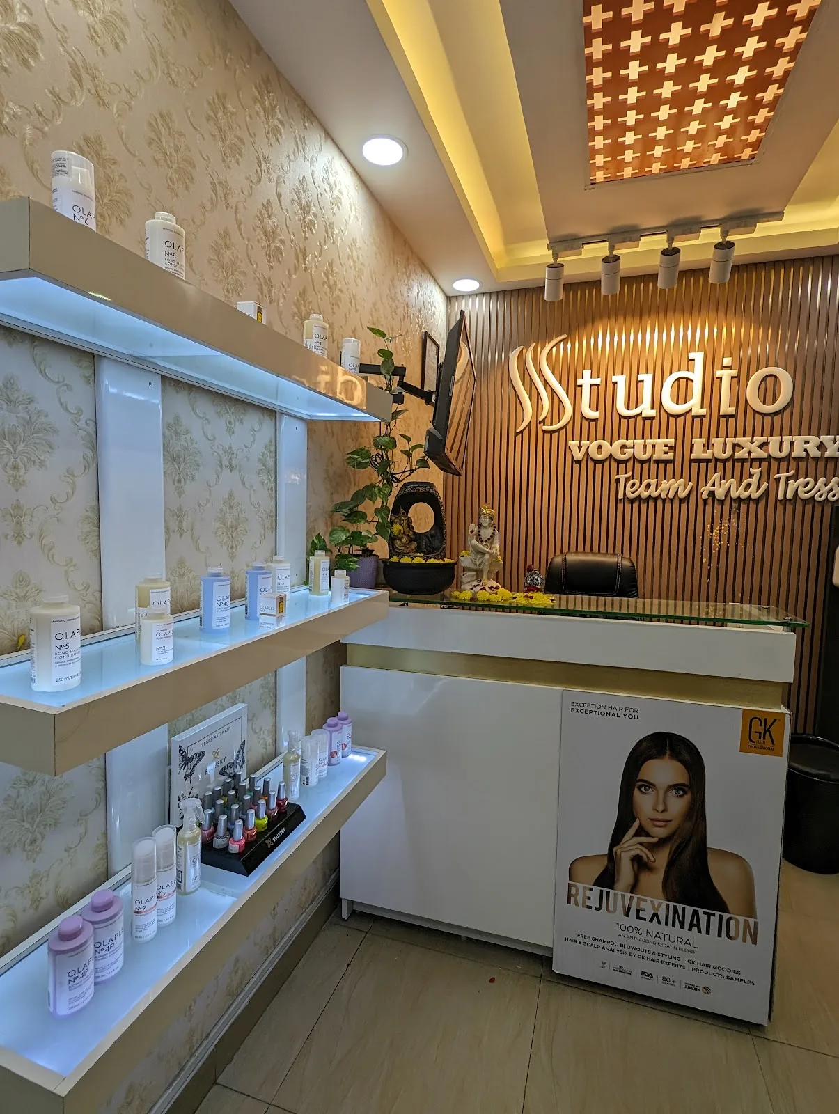 Studio Vogue Luxury Salon & Academy