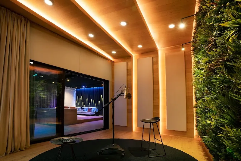 Bravo Ocean Studios