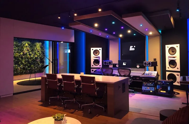 Bravo Ocean Studios