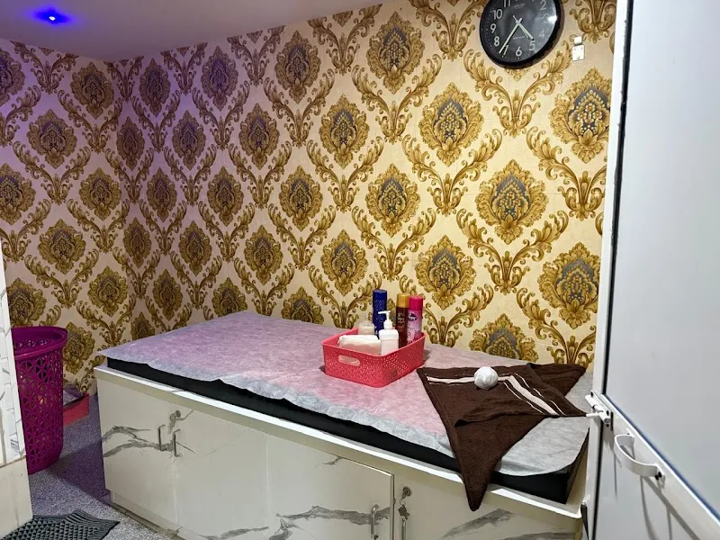 Radiant Beauty Spa - Massage Spa in Airoli - Massage Center in Airoli - Spa Near Me - Spa Near By