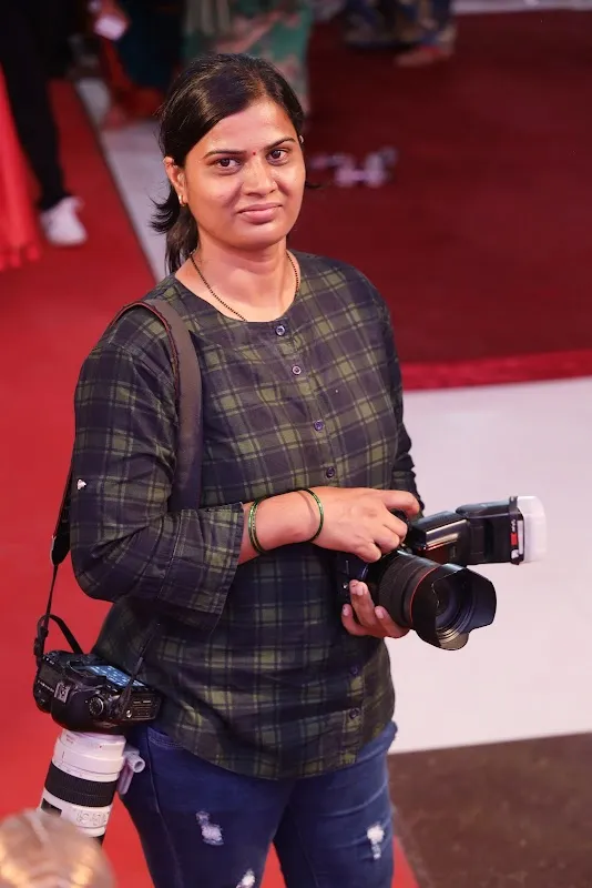 Manthan Digital photo studio