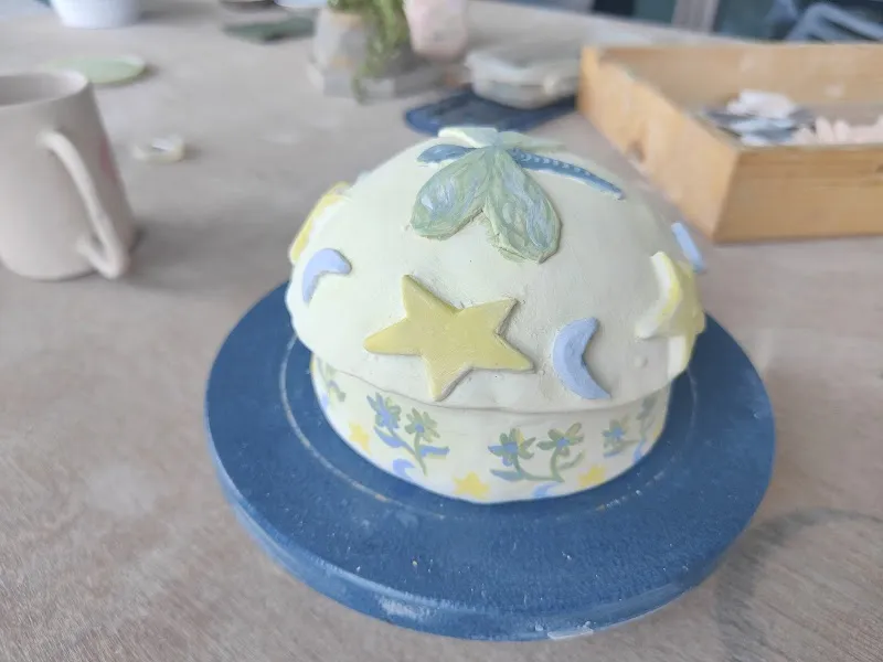 Studio Hands Inclay
