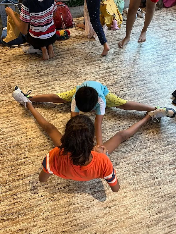U Can Dance STUDIO