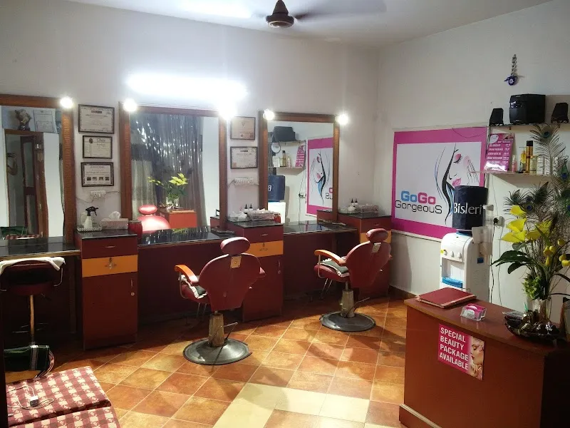 Eve's Beauty Salon Makeup Studio & Academy