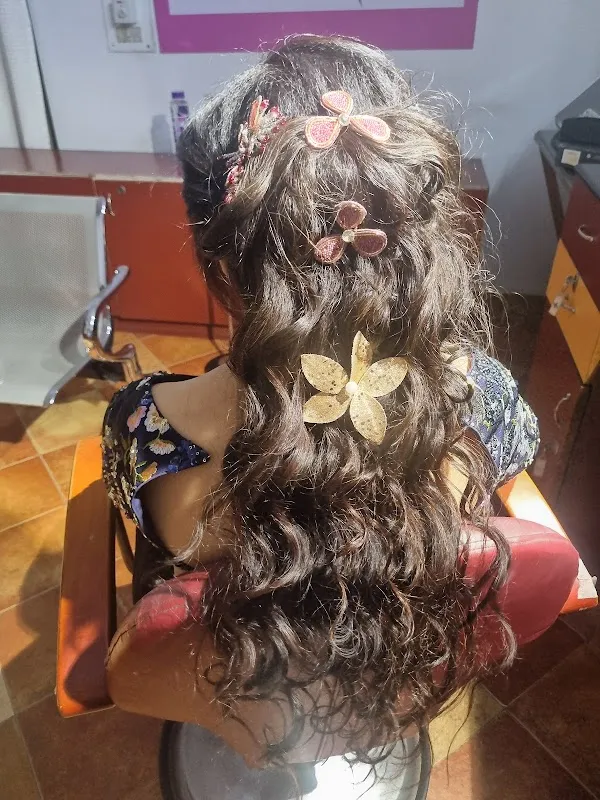 Eve's Beauty Salon Makeup Studio & Academy
