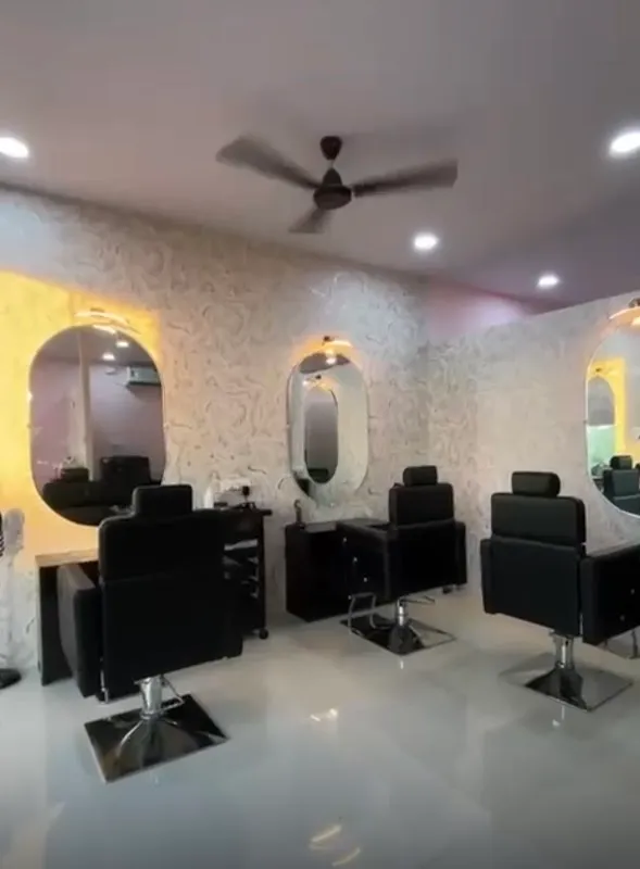 Divika Unisex Salon & Makeup Studio