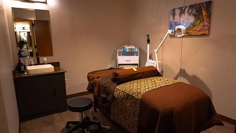 Spavia Day Spa Clark Commons