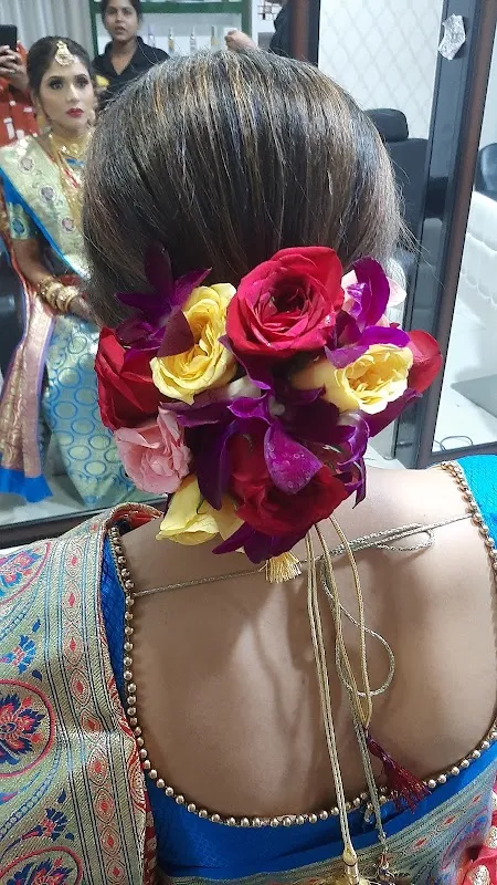 Rose & Jini Salon