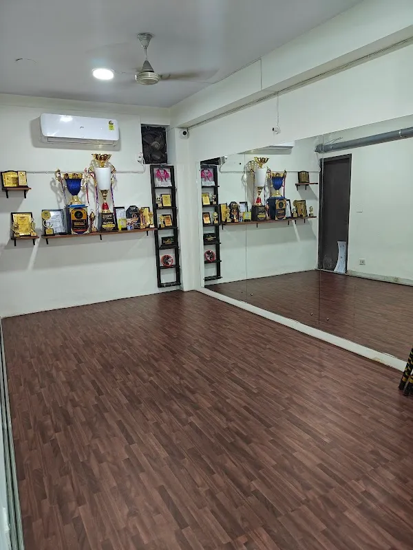 RHYTHM BHANGRA CENTER