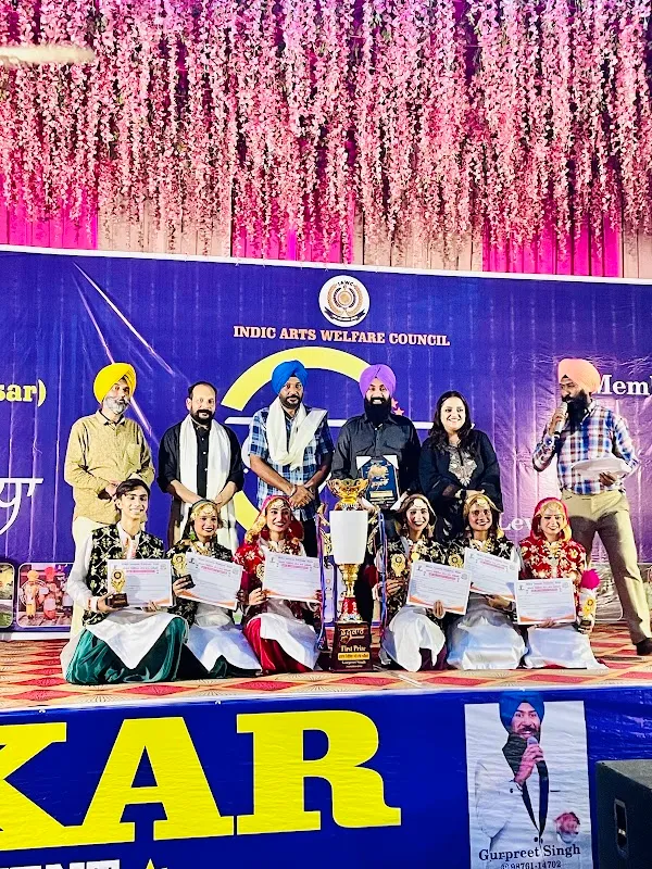 RHYTHM BHANGRA CENTER
