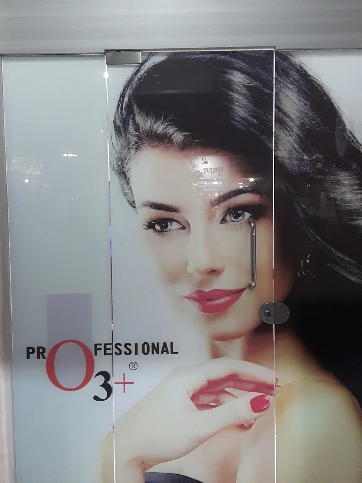 Poonam Beauty Parlour