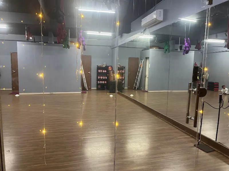 SynchroMotion Fitness Studio