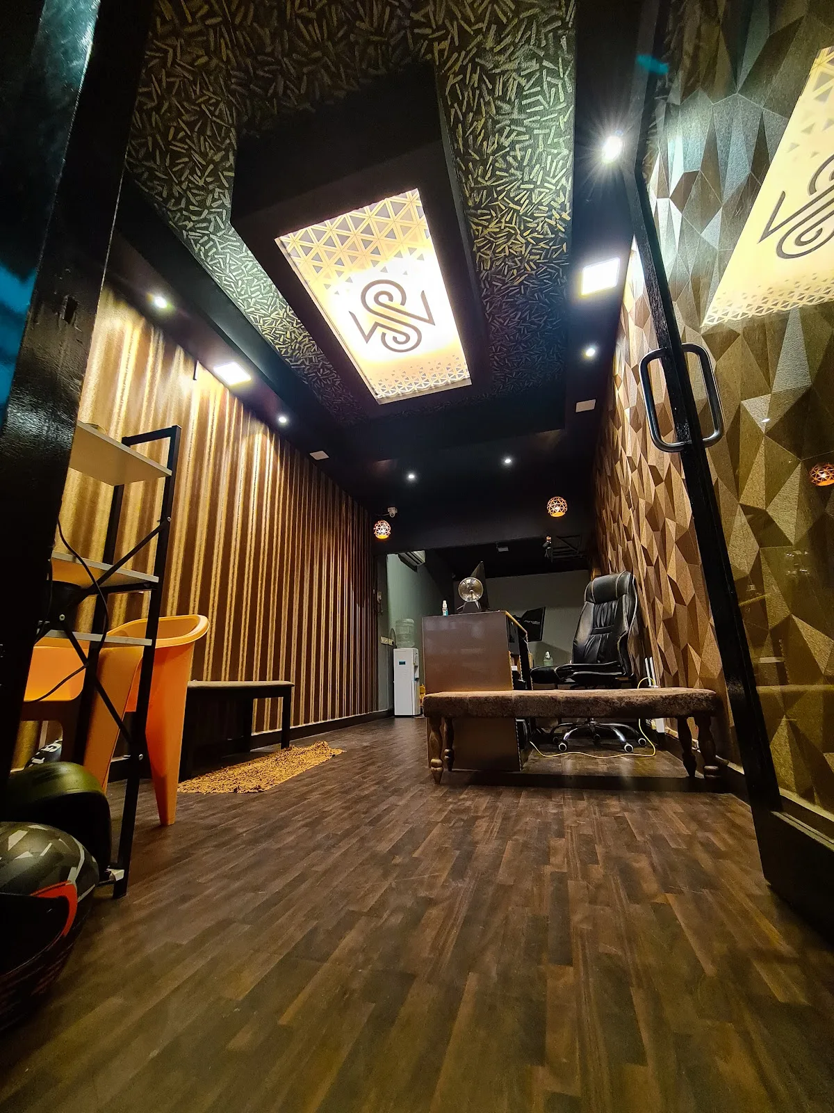 madrasi studio