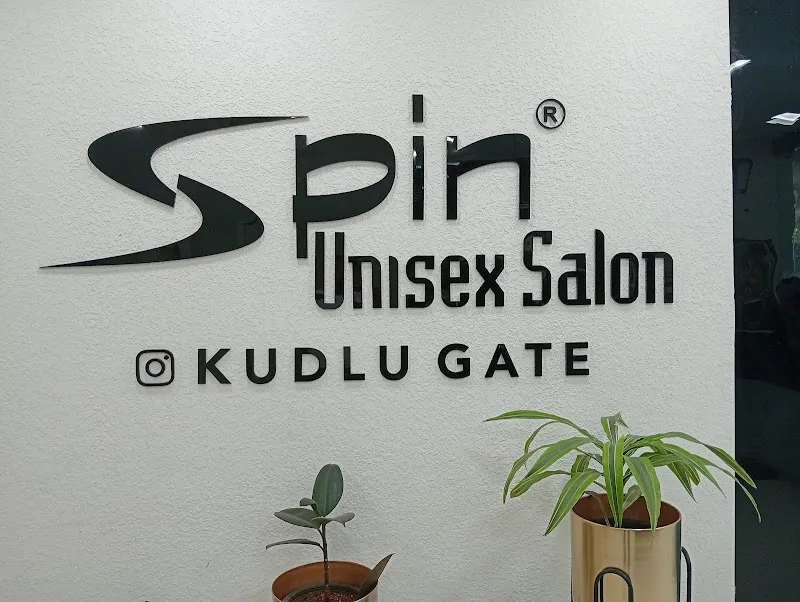 Spin Unisex Salon ( Kudlu Gate )