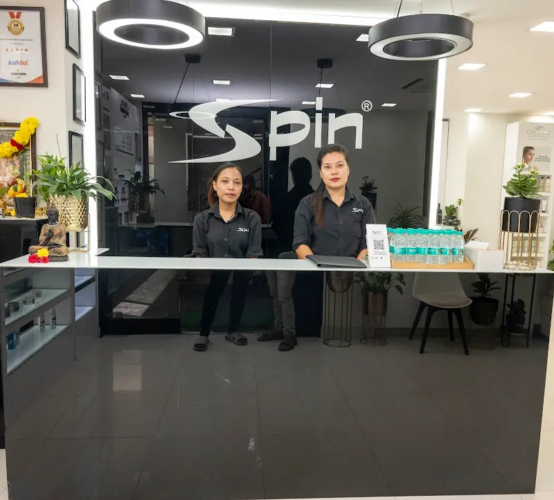 Spin Unisex Salon ( Kudlu Gate )