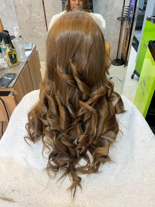 Hair Cut unisex salon - family salon