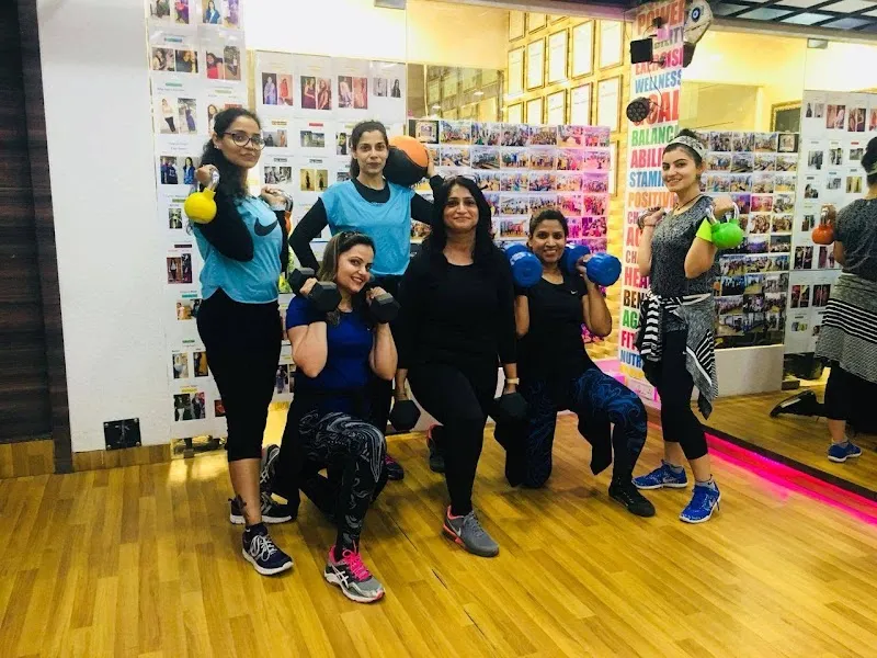 Fitness Mania Studio
