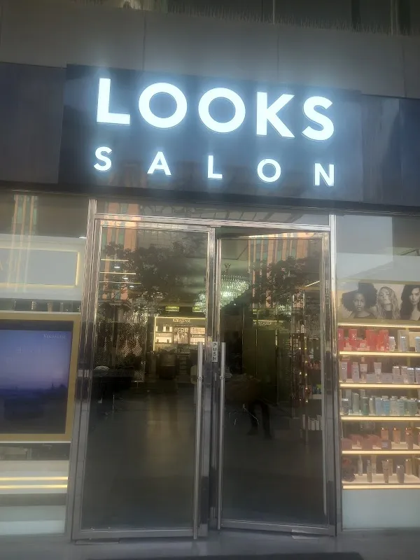 Looks Salon, Worldmark Aerocity