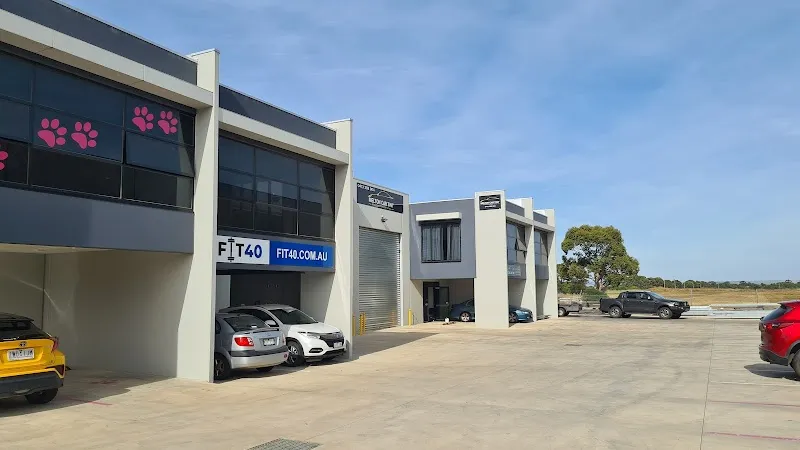 FIT40 Melton