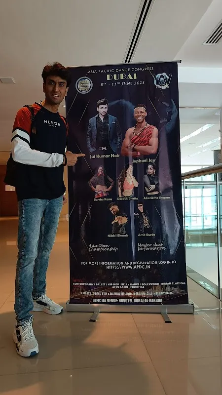 AMIT BURDE DANCE STUDIO