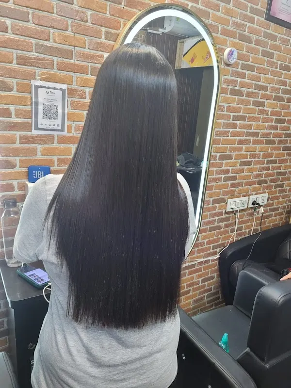 The Lady Salon & Academy