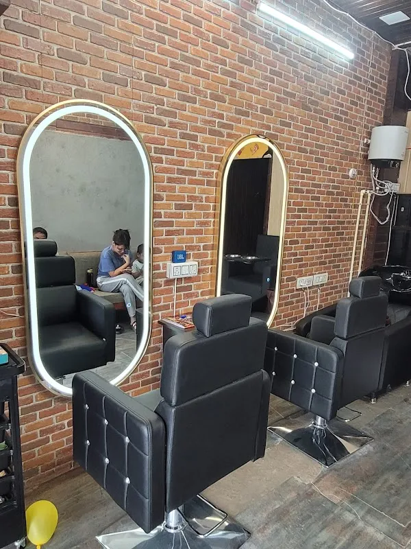 The Lady Salon & Academy