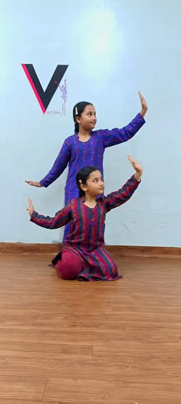 V Dance & Music