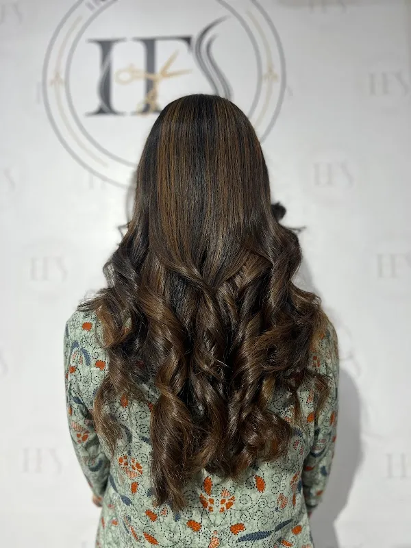 Indian Family Salon