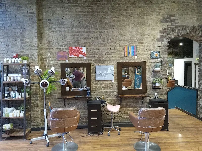 Lox Salon