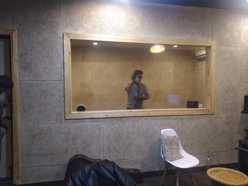 AOM Studios