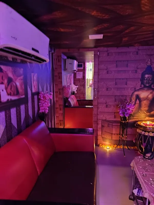 Massage & Spa - Borivali Outlet