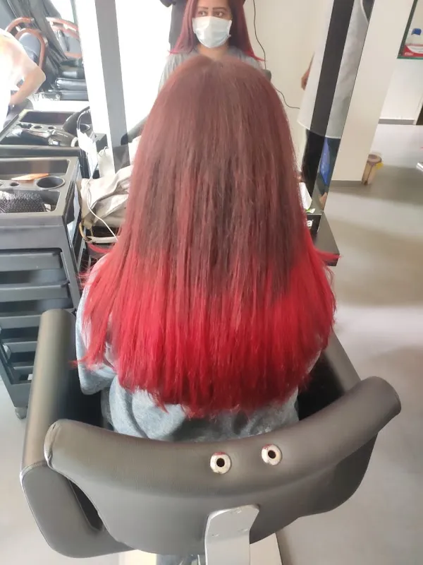 Lakme Salon For Him and Her in Hiranandani Estate,Thane