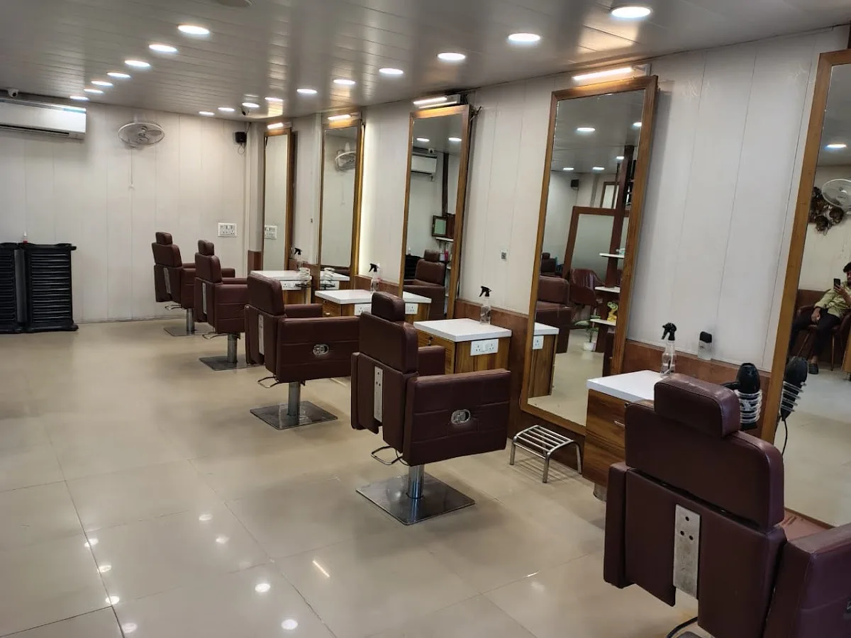 Urban Style Unisex Salon