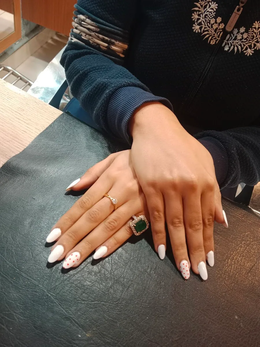 Urban Style Unisex Salon