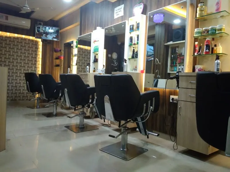 Cut's Salon sangli