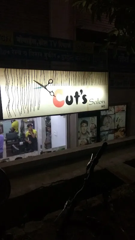 Cut's Salon sangli