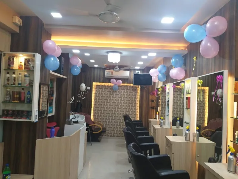 Cut's Salon sangli