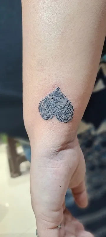 tag ink tattoo studio