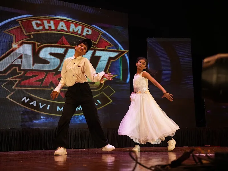 Royal Entertainment Dance Studio art & activity