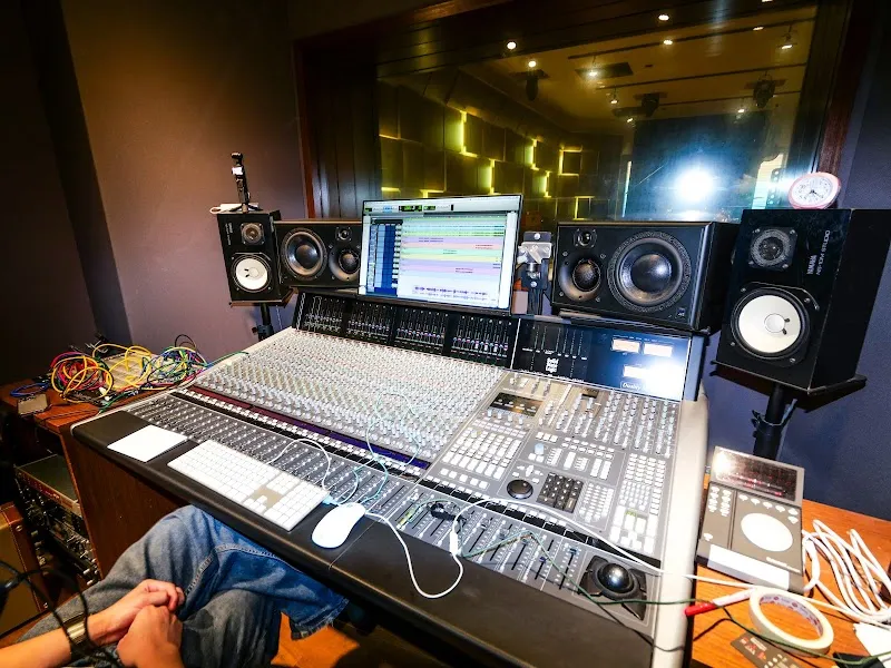 Leo Studio