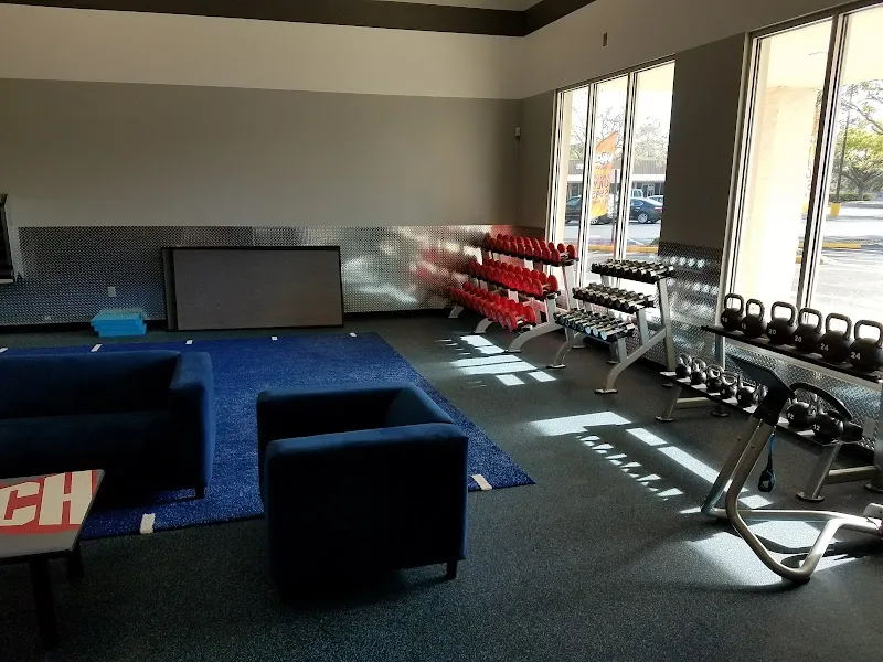 Crunch Fitness - Deltona