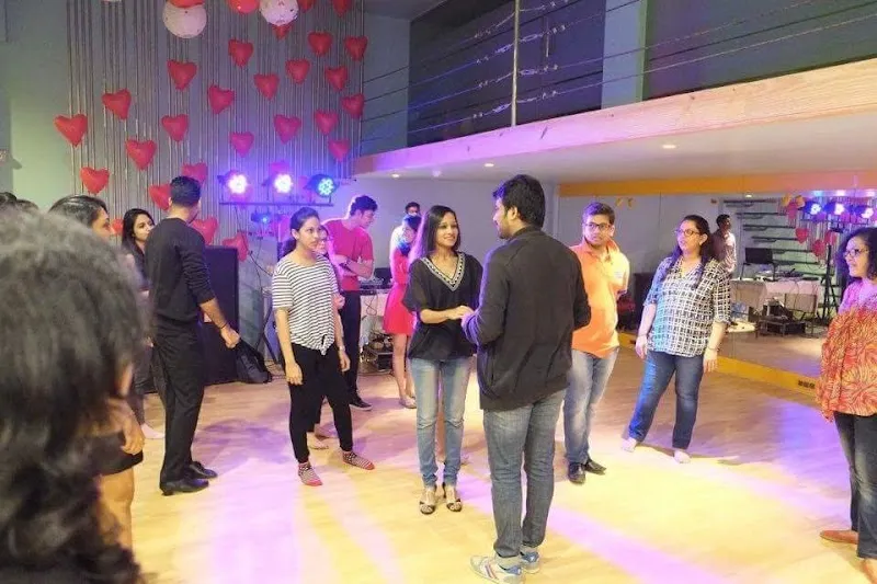 All That Latin - Salsa Bachata Dance Co