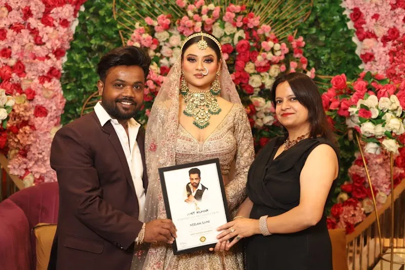 Neelam beauty and scissors